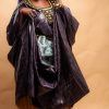 Porter ma mère sur ce boubou ilumine la mémoire de ma ligne maternelle/ JOAL 1977