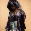 Porter ma mère sur ce boubou ilumine la mémoire de ma ligne maternelle/ JOAL 1977