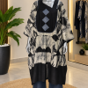 58723559-C2A8-4804-A327-549855377A39 Kimono